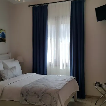Guest house Casa Di Ada 3*